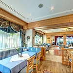 Nordkap Hotel 4*